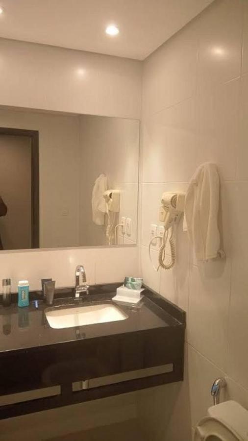Quarto com 2 Camas de Solteiro - Não Fumantes